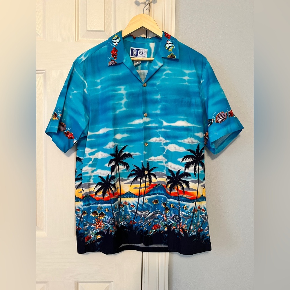 Styled By RJC Hawaiian Shirt  Beach Print Button Up Cotton VTG men’s size Medium